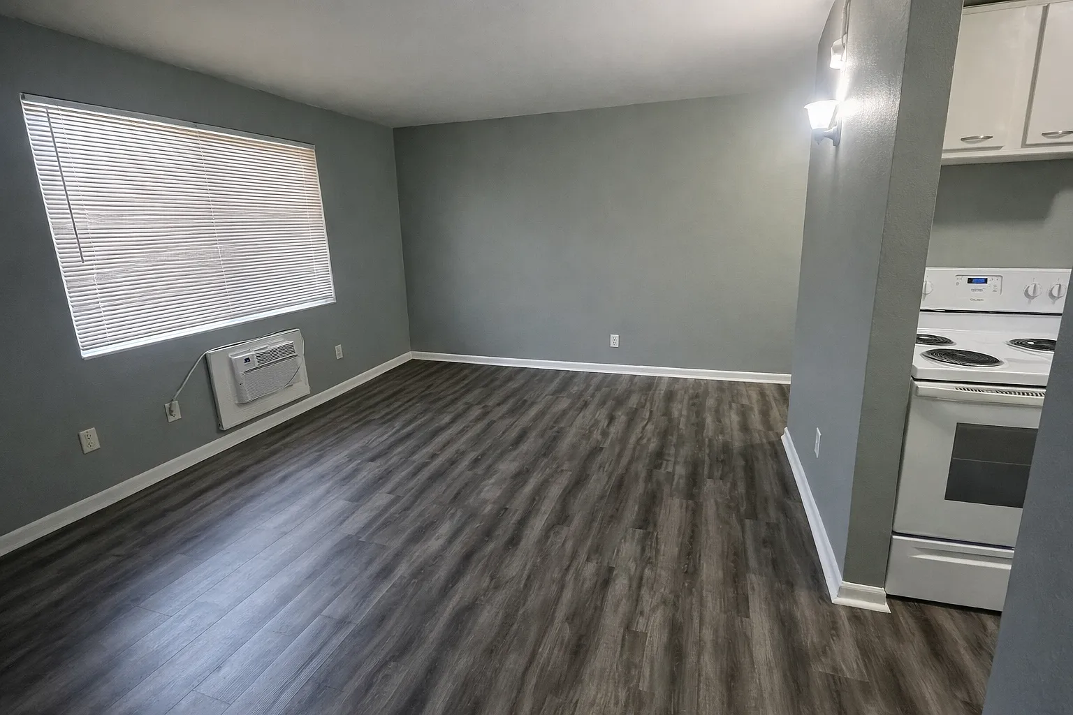 Green Forest Apartments - 300-105 — Photo 2