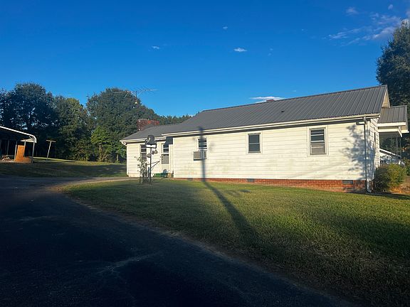 5th image of 417 Shiloh Rd