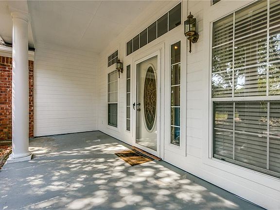4th image of 605 N Watson St