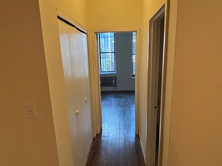 325 E 92nd St #2C — Photo 4