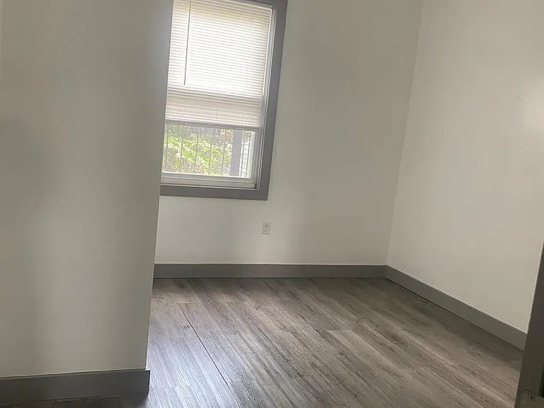 158 Summit Ave #1R — Photo 10