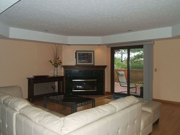 4th image of 8655 Scenicview Dr