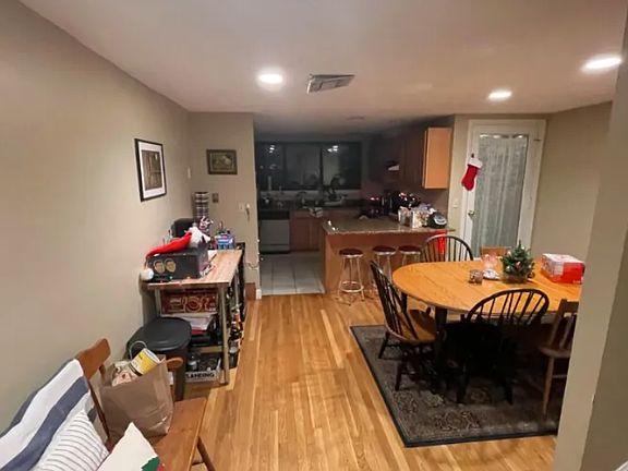 2nd image of 109 Brainerd Rd APT 6