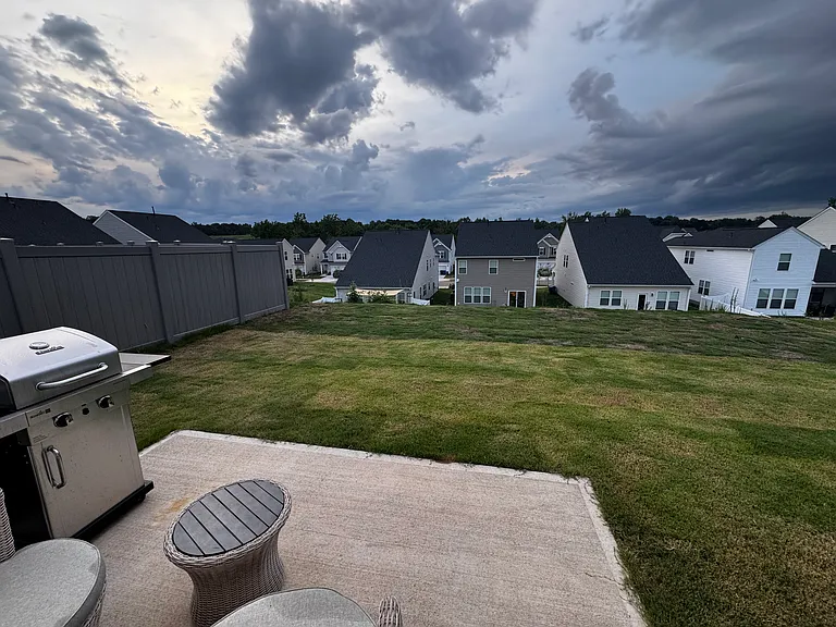148 Gervais Cir — Photo 18