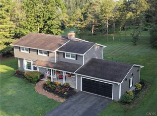 1697 N Lake Rd, Cazenovia, NY 13035