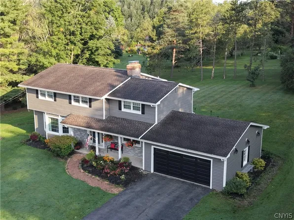 1697 N Lake Rd, Cazenovia, NY 13035
