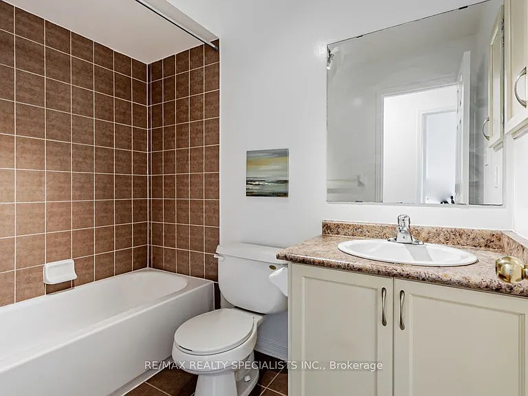 16 Evanwood Cres — Photo 20