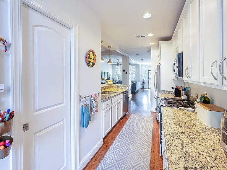 3815 New Hampshire Ave NW — Photo 10