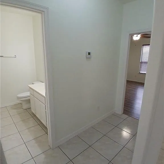 128 San Jacinto St — Photo 7