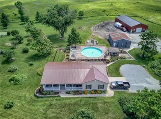 3329 SE Powell Rd, Lathrop, MO 64465