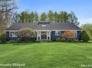 15 Glenarden Rd, Trumbull, CT 06611