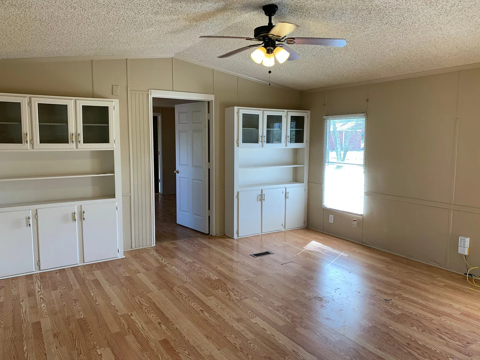 3 bed, 1500 sqft, $1,200 — Photo 3