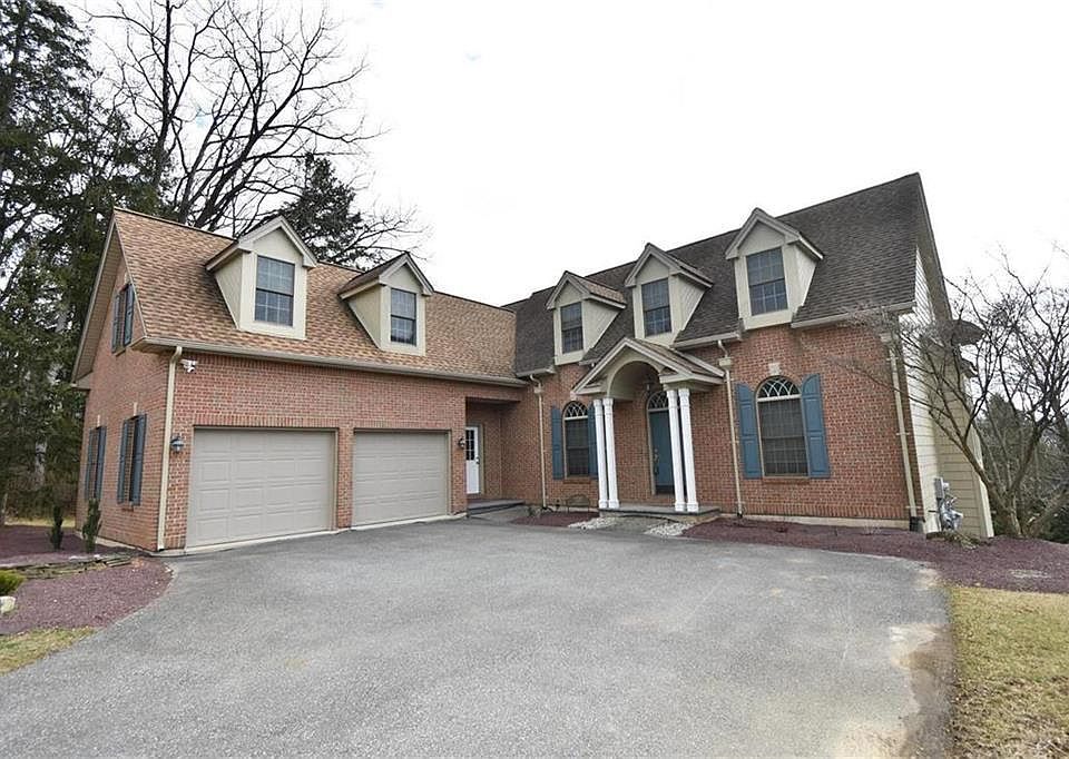1st image of 7320 Lochhaven St