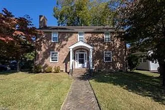 428 Russell St #2