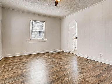 2nd image of 115 S Villa Dr
