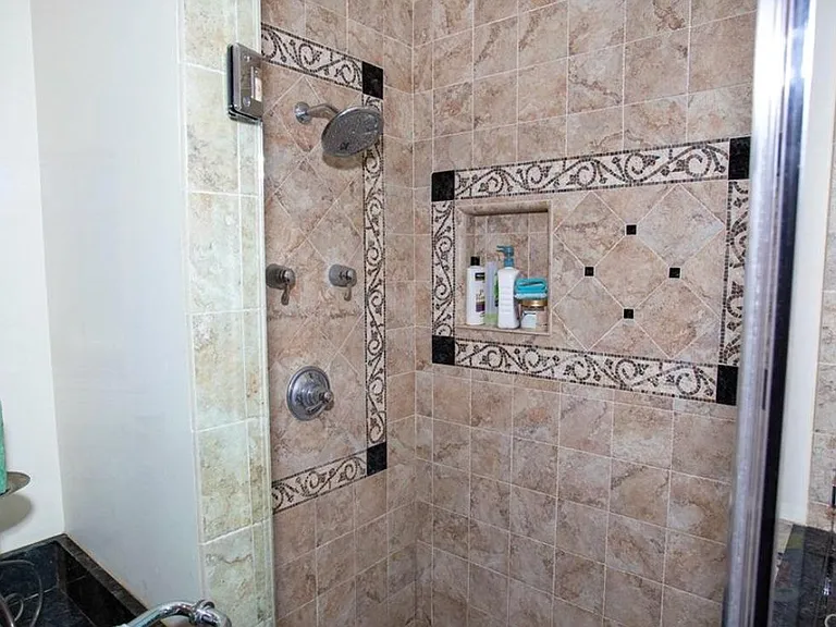 15735 Superior St — Photo 13