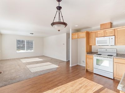 1828 Allen Creek Rd, Grants Pass, OR, 97527