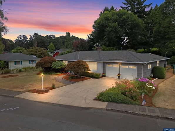 954 Garlock St S, Salem, OR 97302