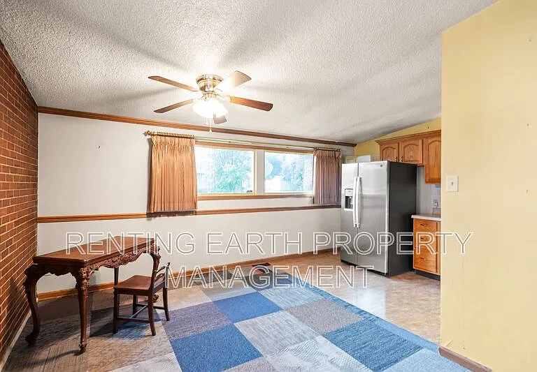 6452 Evergreen Blvd — Photo 31