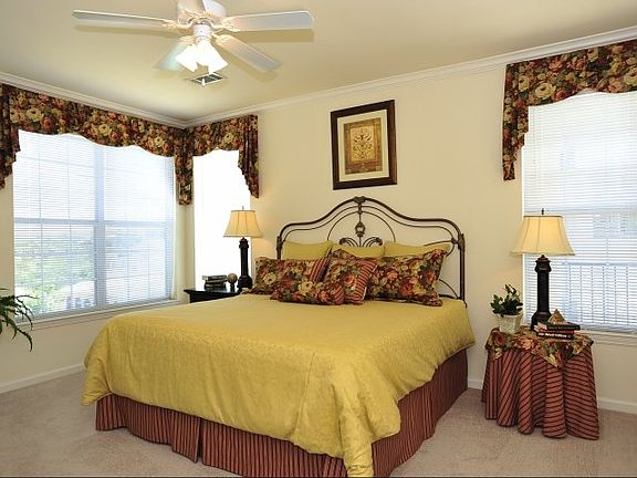 4th image of 25675 Overlook Pkwy APT 2201