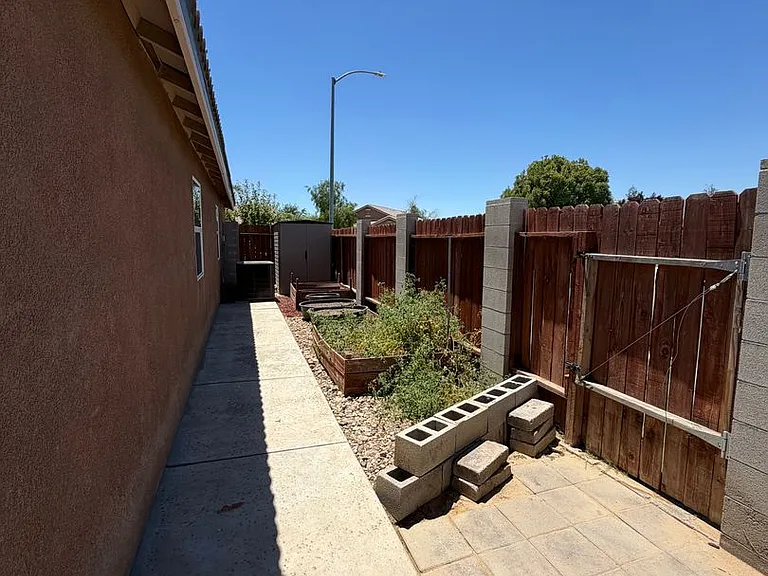 13214 Yampa River St — Photo 29