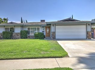 17615 Ivy Ave, Fontana, CA 92335