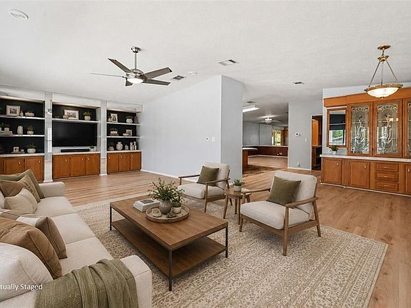 4th image of 9178 ADMIRAL STREET