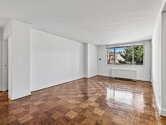 5th image of 1401 N St NW APT 1012