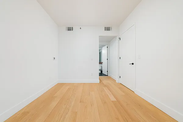 Rented by Nooklyn NYC LLC | media 27