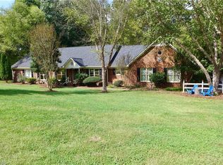 5101 Rambling Rd, Greensboro, NC 27409