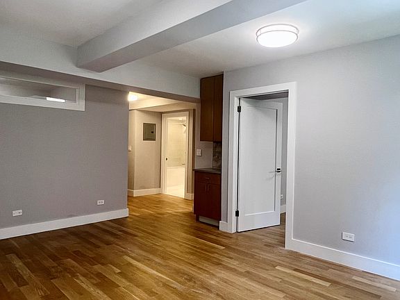4th image of 752 W End Ave APT 4F