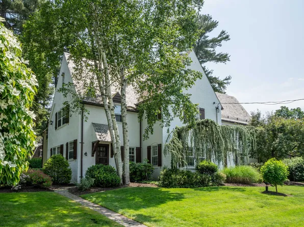 10 Norwood Road, West Hartford, CT 06117