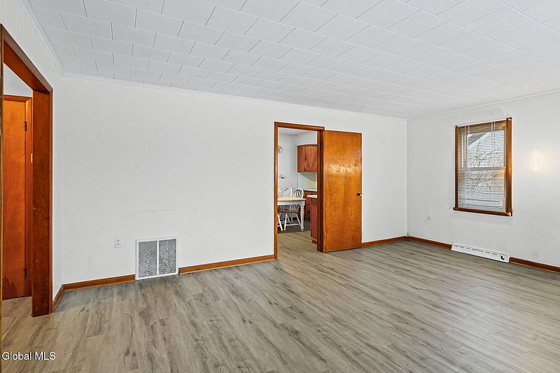 5th image of 166 Potter Road