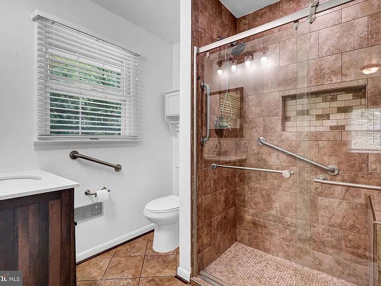 13019 Canova Dr — Photo 11