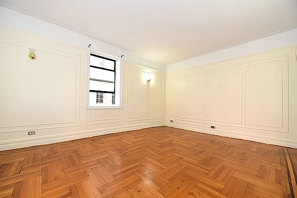 Rented by Keller Williams NYC | media 22
