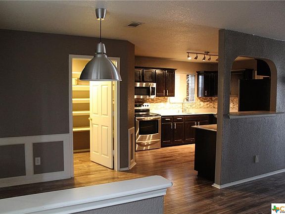 4th image of 4816 Water Oak Dr