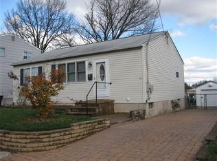2917 Windsor Ave, Willow Grove, PA 19090