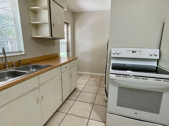 5th image of 10113 N Lantana Ave #1B-1BA-406SQFT