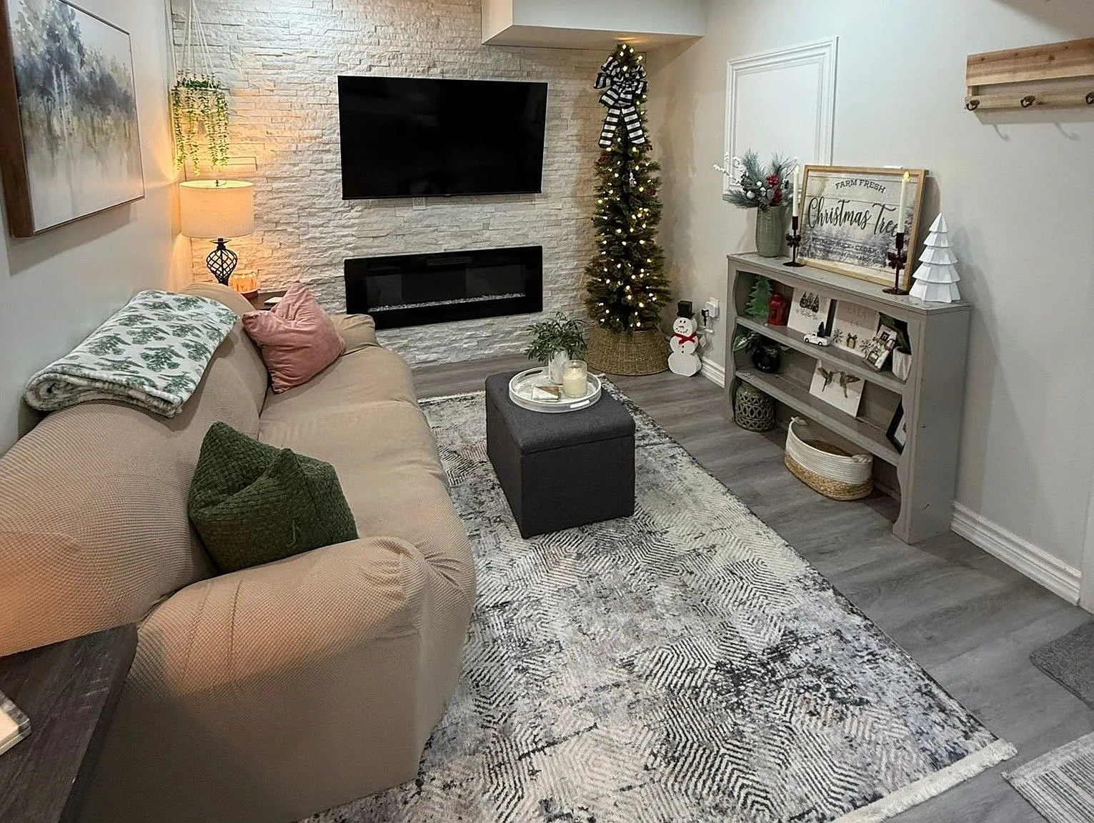 2 bed, $1,699 — Photo 2