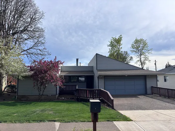 530 Shaff Rd, Stayton, OR 97383