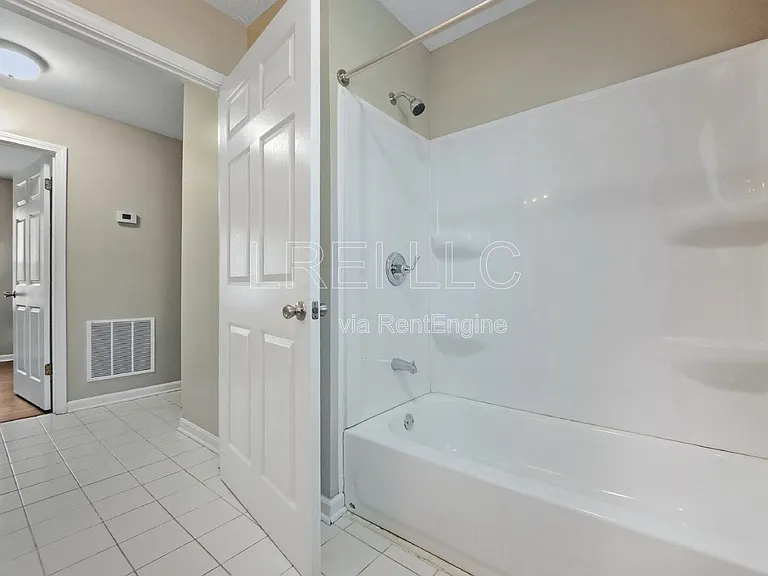 2338 W Madison St — Photo 10