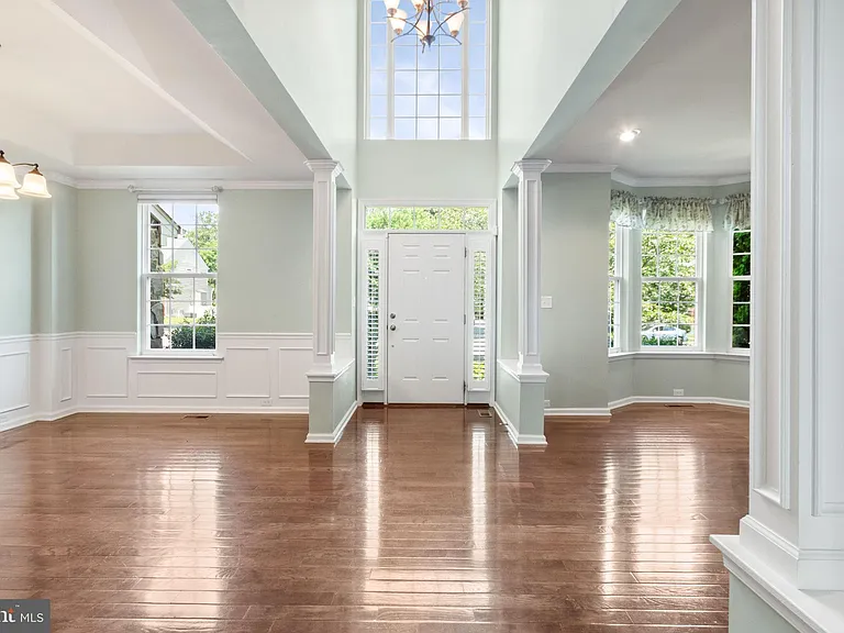 1407 Preserve Ln — Photo 2