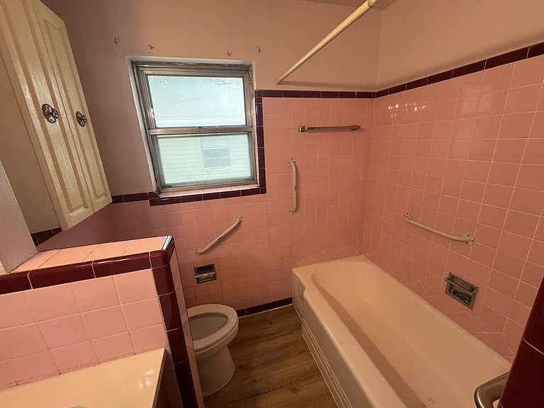 610 N Joyce St — Photo 5
