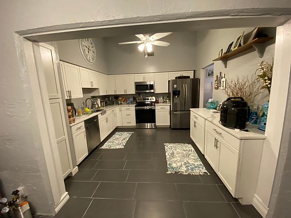 2nd image of 3216 S Lakeview Cir APT 202