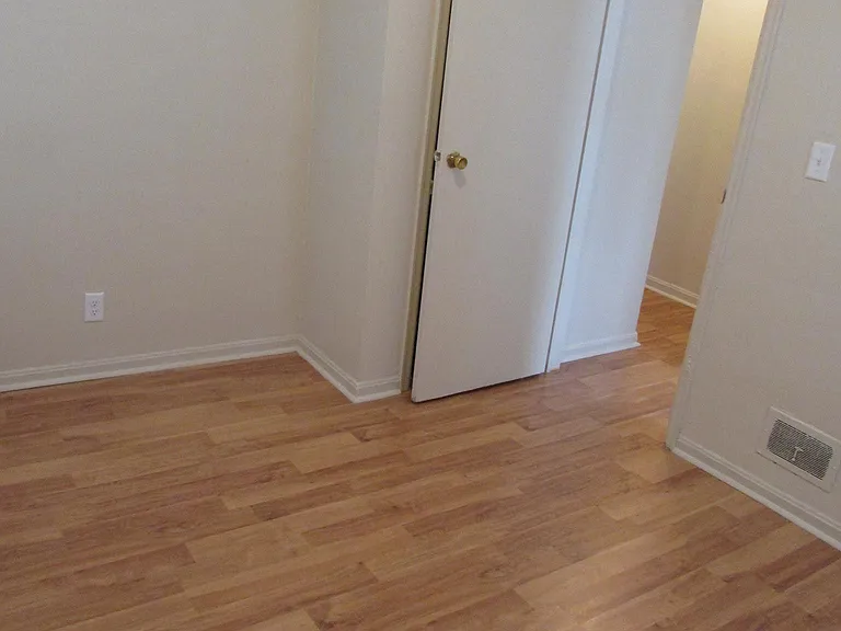 2276 Hiawatha Park Dr — Photo 13
