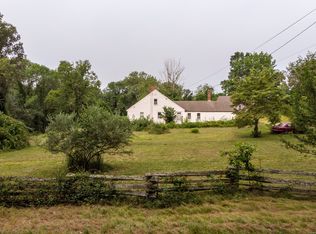 701 Squaw Rock Rd, Moosup, CT 06354