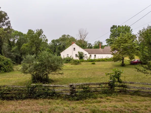 701 Squaw Rock Road, Plainfield, CT 06354