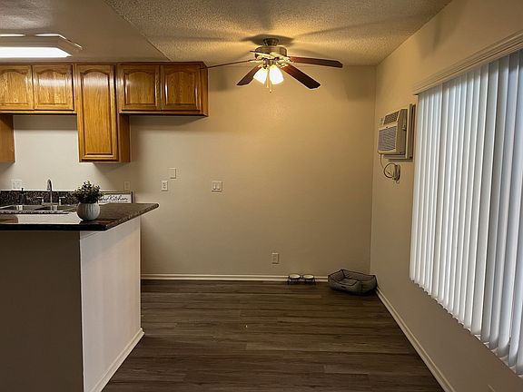 3rd image of 1225-1231 N Dresden Pl #Bf30acc5d
