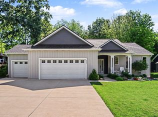 950 Doolittle Ct, Kalamazoo, MI 49009