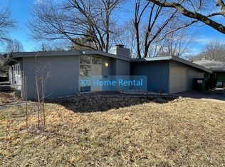 1209 NE 66th St, Gladstone, MO 64118